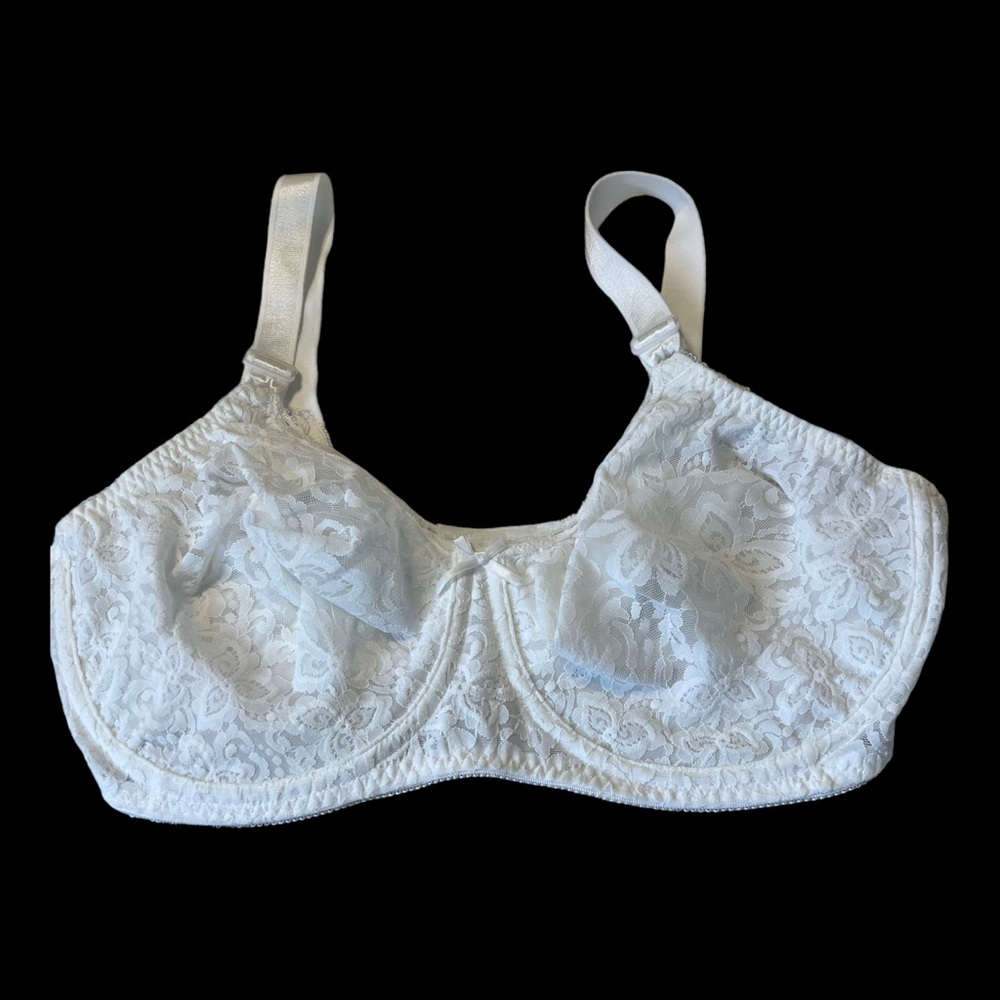 Bali Women’s White Lace Underwire Bra 38DD